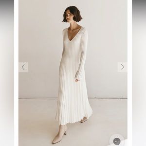 DISSH White Pleated Midi Dress